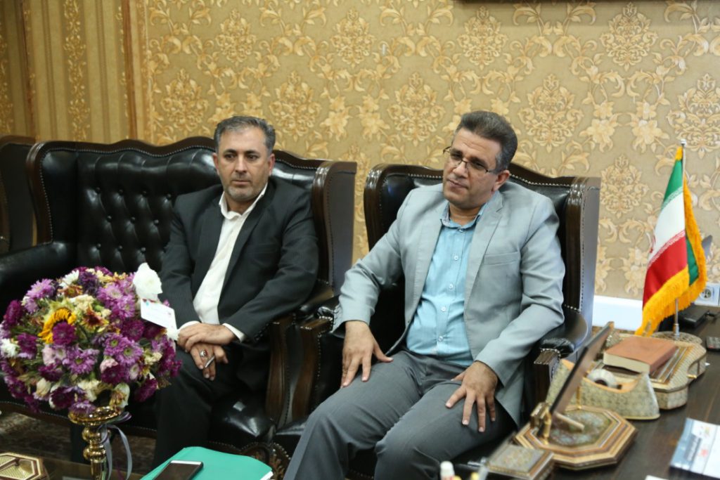 بازدید مدیر قراردادهای صنعت آب و برق استان فارس و جنوب کشور از دفتر مرکزی موسسه
