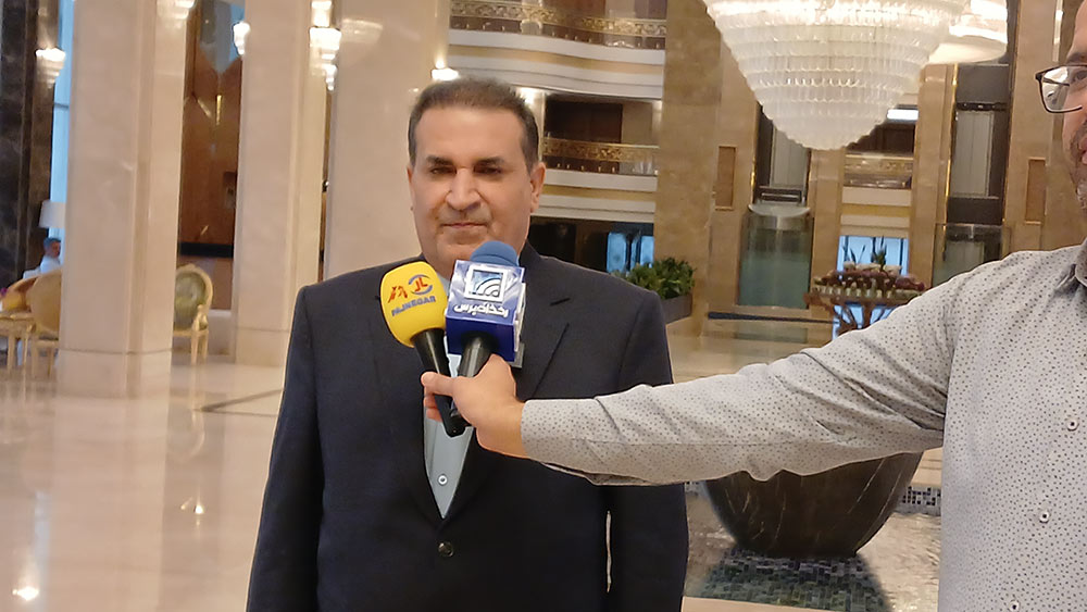 برگزاری نشست خبری جشنواره با اصحاب رسانه با حضور دکتر مسعودزاده باقری مدیرعامل موسسه‌های عطرا و عطرک در مشهد