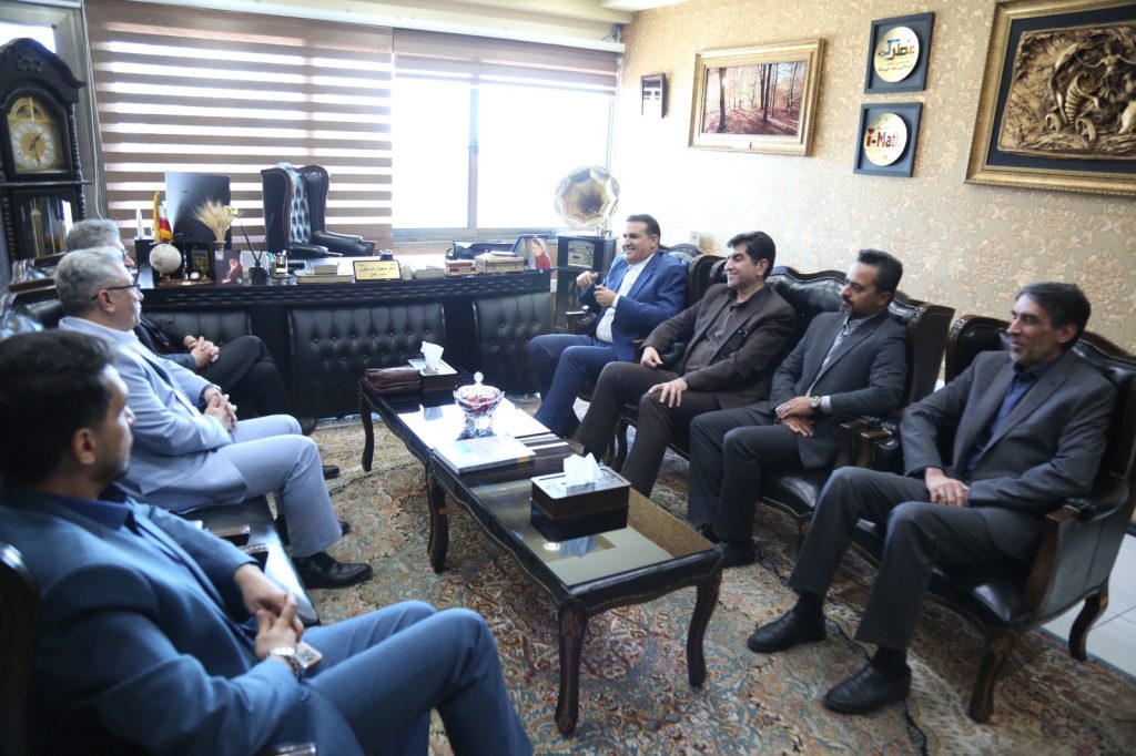 دیدار و گفتگوی قائممقام محترم دانشگاه علوم پزشکی شیراز با جناب آقای دکتر مسعود زاده باقری مدیرعامل محترم مؤسسه