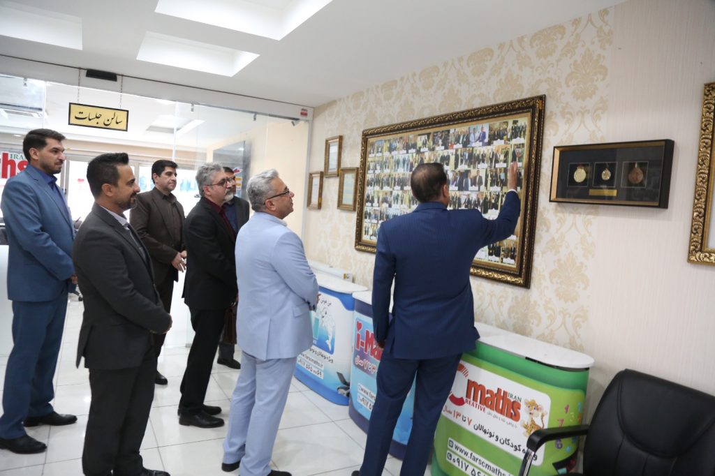 دیدار و گفتگوی قائممقام محترم دانشگاه علوم پزشکی شیراز با جناب آقای دکتر مسعود زاده باقری مدیرعامل محترم مؤسسه