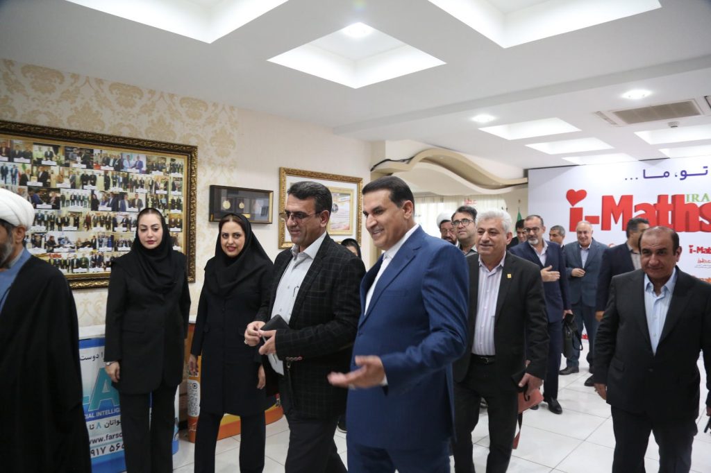 جلسه هم اندیشی و گفتگو اعضای هیأترئیسه دانشگاه دولتی یاسوج در دفتر مرکزی استان با جناب آقای دکتر مسعود زاده باقری مدیر عامل محترم موسسه و ارائه کارشناسان و رؤسای کمیتههای علمی موسسه