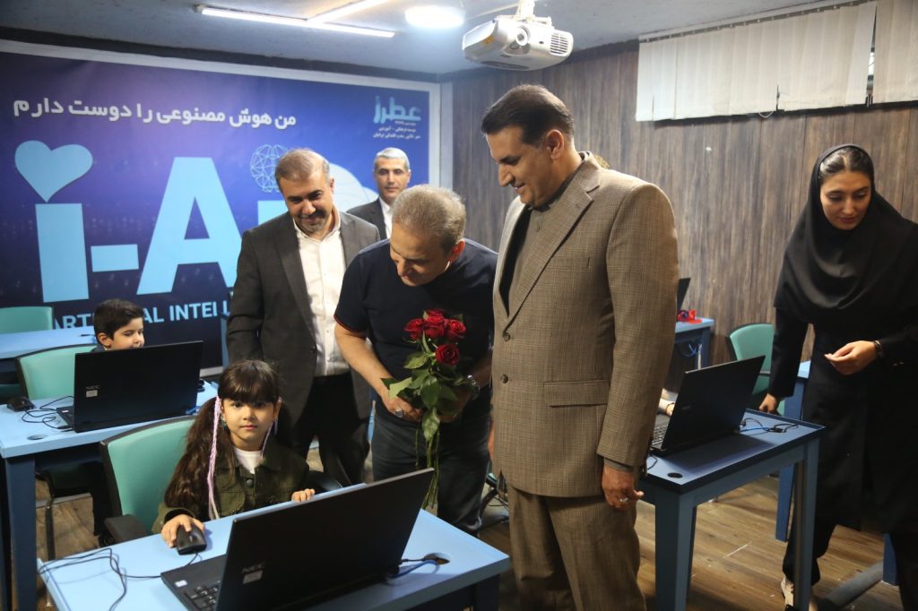 دیدار جناب آقای محمد مسلمی بازیگر و کارگردان برجسته حوزه کودک و نوجوان، با جناب آقای دکتر مسعود زادهباقری مدیرعامل محترم مؤسسه