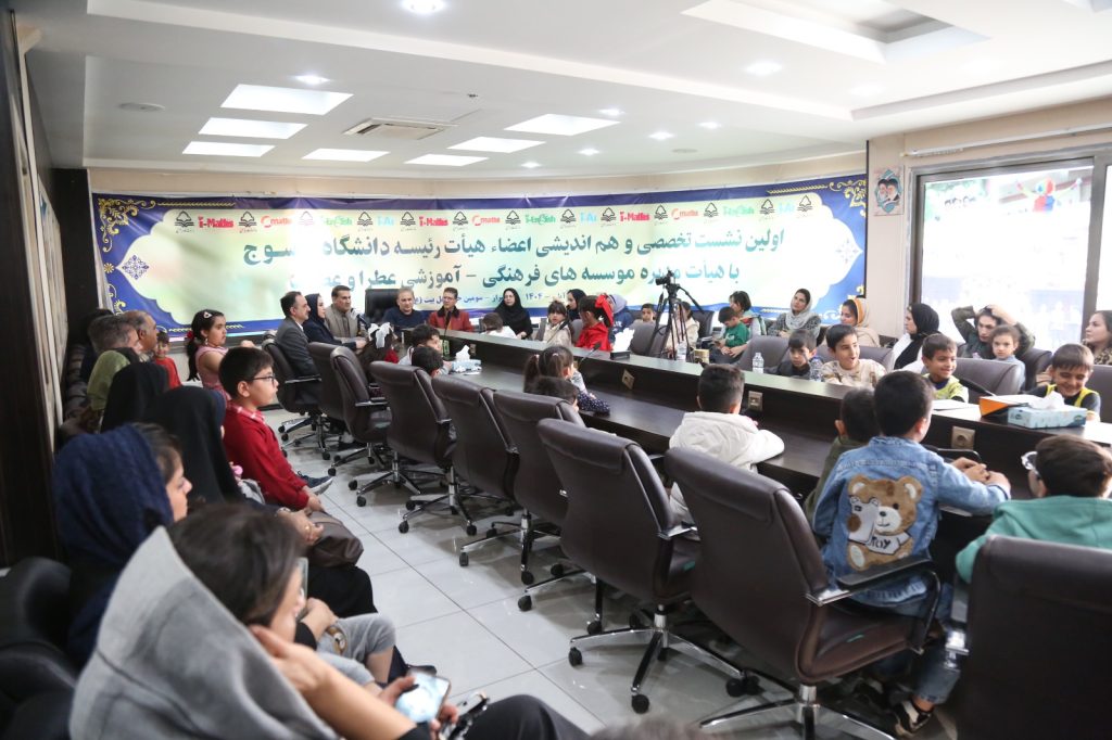 دیدار جناب آقای محمد مسلمی بازیگر و کارگردان برجسته حوزه کودک و نوجوان، با جناب آقای دکتر مسعود زادهباقری مدیرعامل محترم مؤسسه