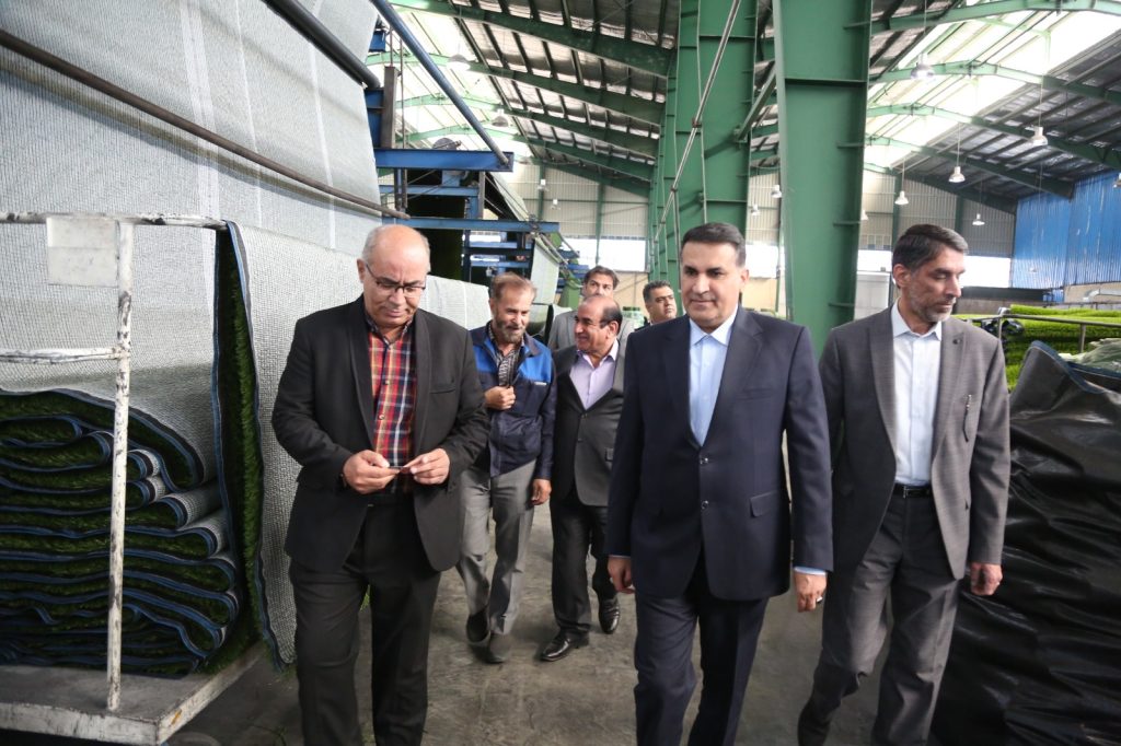 بازدید جناب آقای دکتر مسعود زادهباقری مدیر عامل محترم موسسه از کارخانهٔ قصر