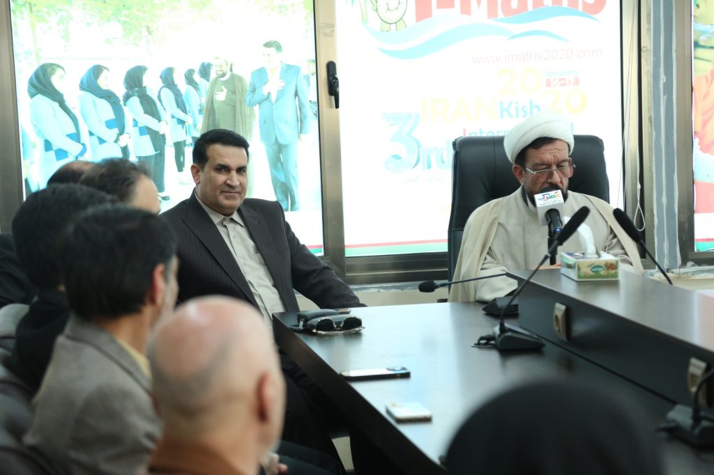 جلسه تقدیر از جناب آقای دکتر مسعود زاده باقری، به پاس نقش مؤثر ایشان در برپایی اولین کنگره احیای قلبی - ریوی کشور