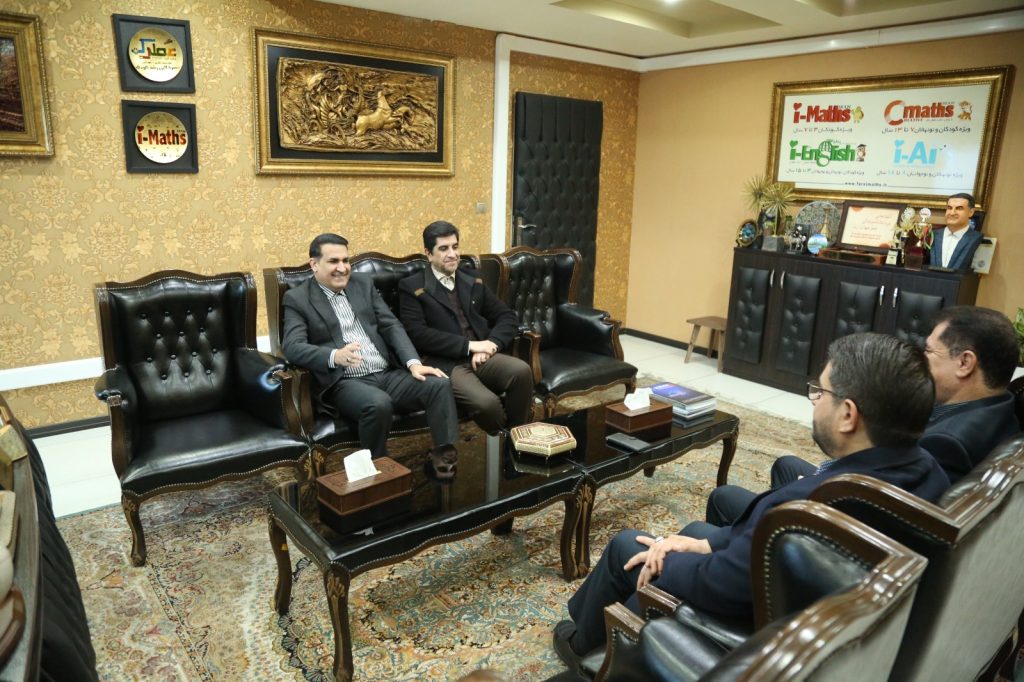 دیدار جناب آقای دکتر مسعود زاده باقری مدیر عامل محترم موسسه با شهردار محترم منطقه شش و اعضای شورا